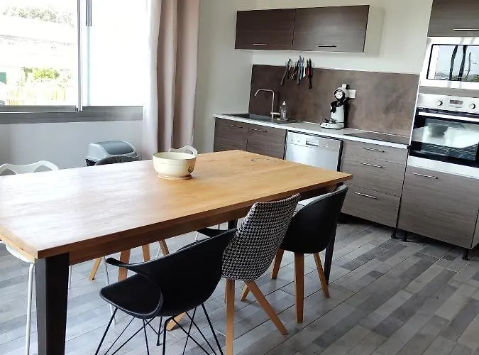 Spacieux Et Lumineux